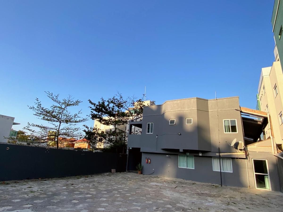 Appartement Residencial Melfi 3 Ap 3 à Bombinhas Extérieur photo